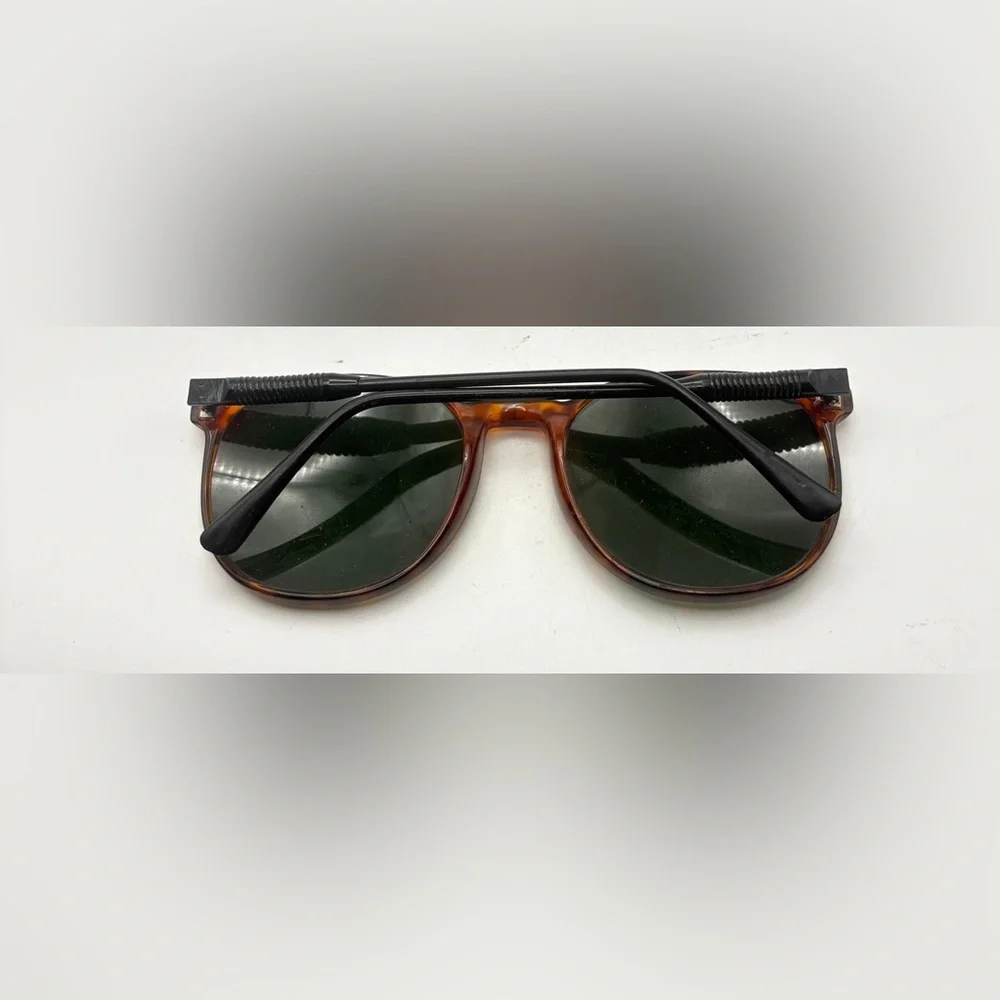 Tortoise Oval Sunglasses Frames Only - Picture 4 of 8